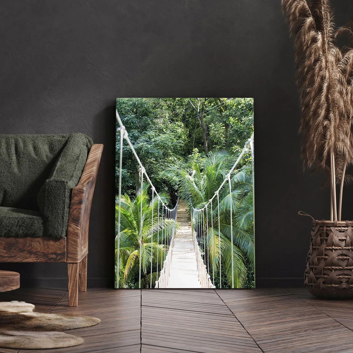 Bild auf Leinwand - Leinwandbild - Eine Hängebrücke in einem tropischen Dschungel voller Grün - 50x70cm - Willkommen im Dschungel! - Moderne Wanddekoration für Wohnzimmer und Schlafzimmer ARTTOR