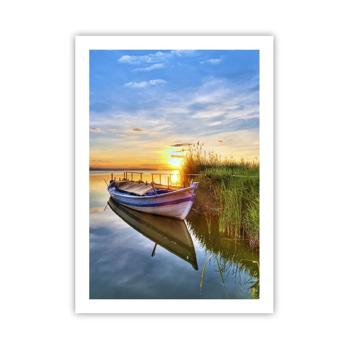 Poster - Ein Boot auf einem ruhigen See bei Sonnenuntergang - 50x70cm - Bucht erfüllter Träume - Moderne Wanddekoration für Wohnzimmer und Schlafzimmer ARTTOR