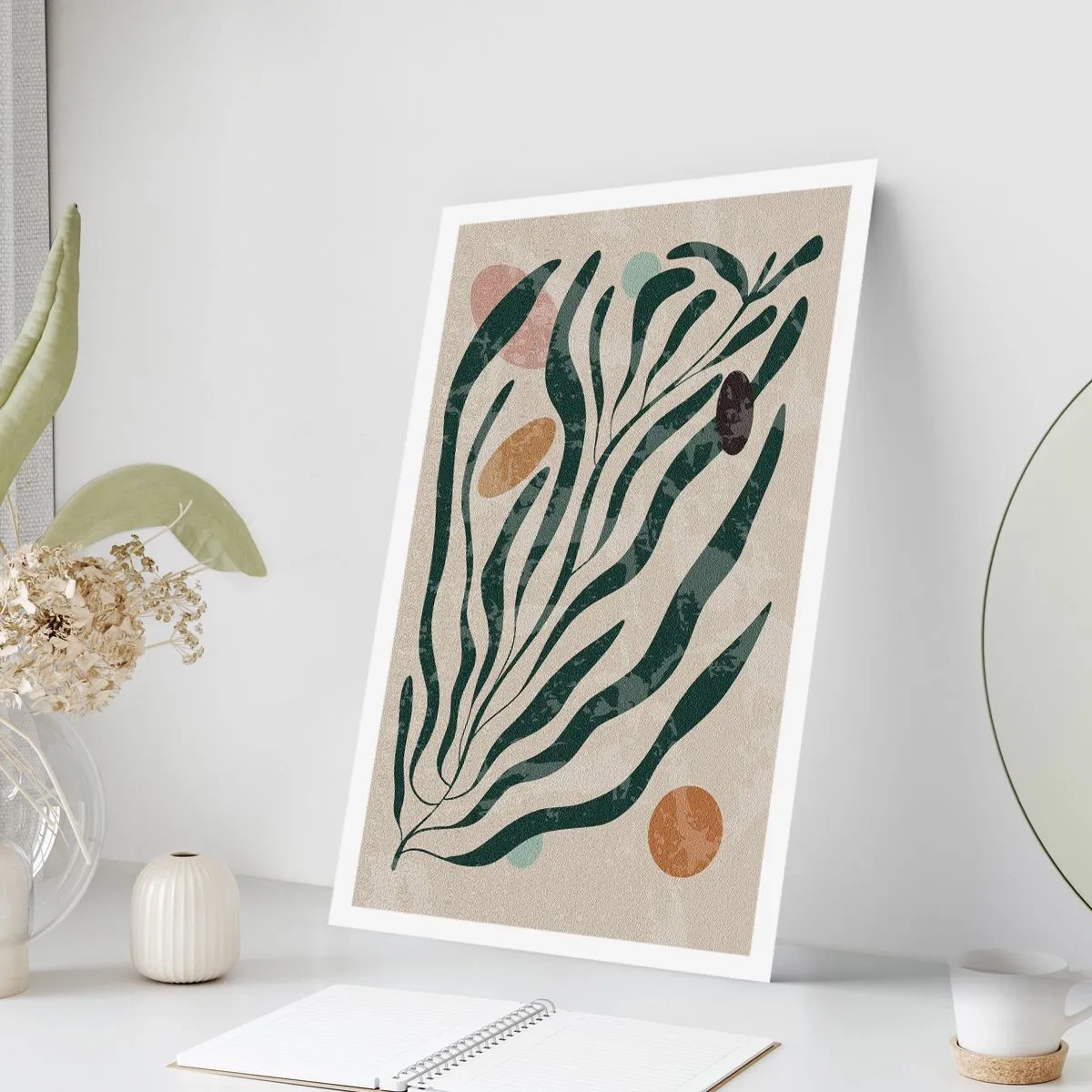 Poster - Abstrakte Pflanzenkomposition in Grün und Beige - 50x70cm - Im Grünen - Moderne Wanddekoration für Wohnzimmer und Schlafzimmer ARTTOR