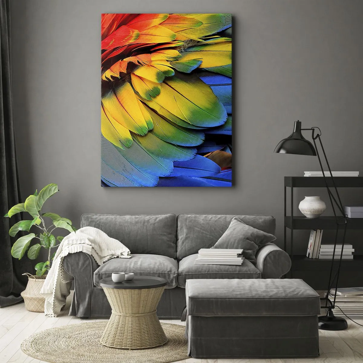 Bild auf Leinwand - Leinwandbild - Eine Nahaufnahme der bunten Federn eines Papageis - 70x100cm - Paradiesvogel - Moderne Wanddekoration für Wohnzimmer und Schlafzimmer ARTTOR