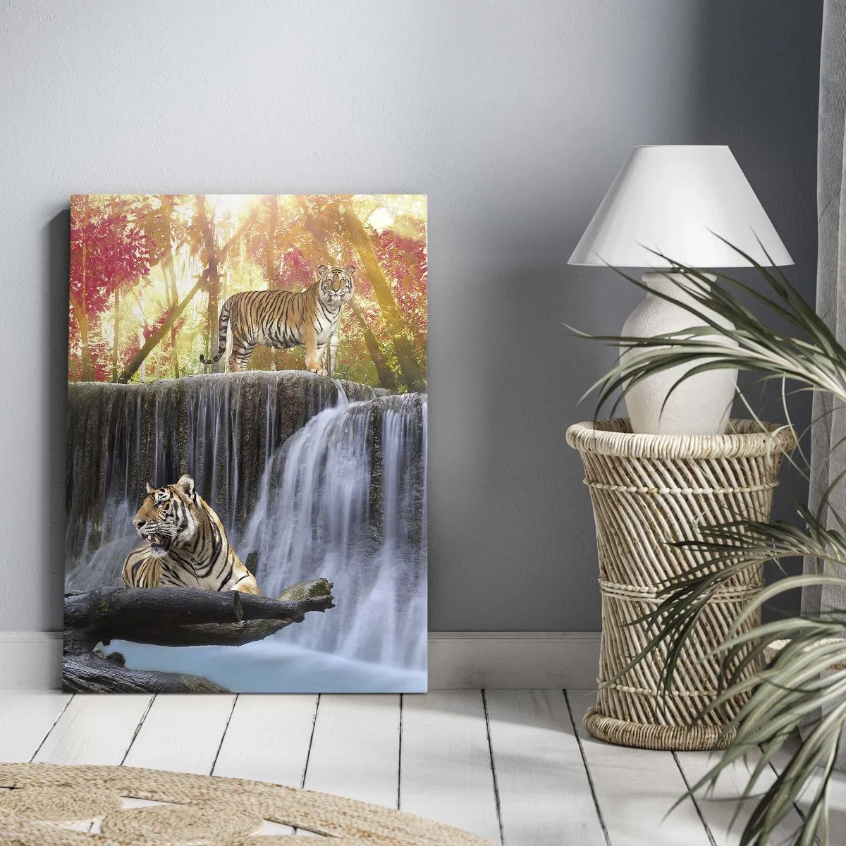 Bild auf Leinwand - Leinwandbild - Tiger an einem Wasserfall im Herbstwald - 80x120cm - Surreale Landschaft - Moderne Wanddekoration für Wohnzimmer und Schlafzimmer ARTTOR