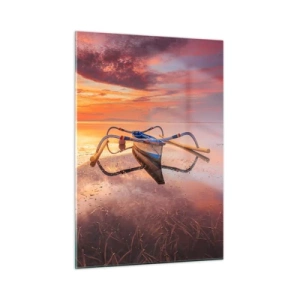 Glasbild - Bild auf glas - Traditionelles Boot auf ruhigem Wasser bei Sonnenuntergang - 50x70cm - Die Ruhe eines tropischen Abends - Moderne Wanddekoration für Wohnzimmer und Schlafzimmer ARTTOR