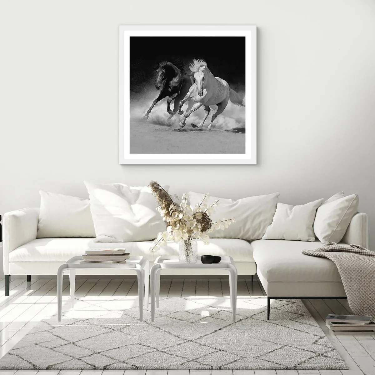Poster in einem weißen Rahmen - Galopp der Freiheit - 30x30 cm