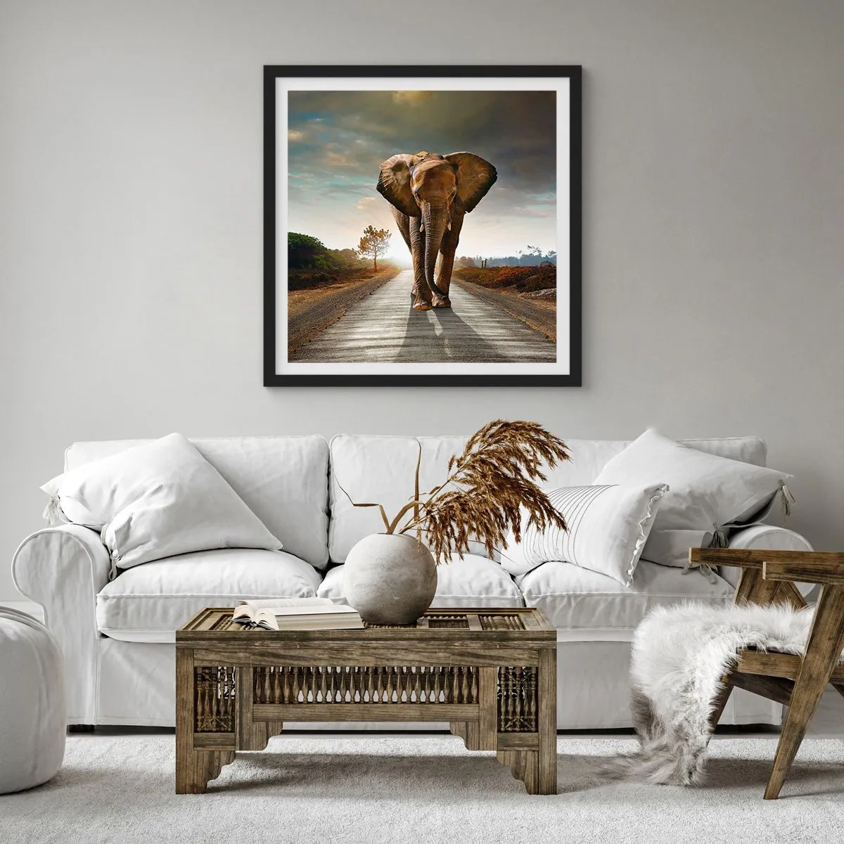 Poster in einem schwarzem Rahmen - Und schon gar nicht in einem Porzellanlager - 40x40 cm