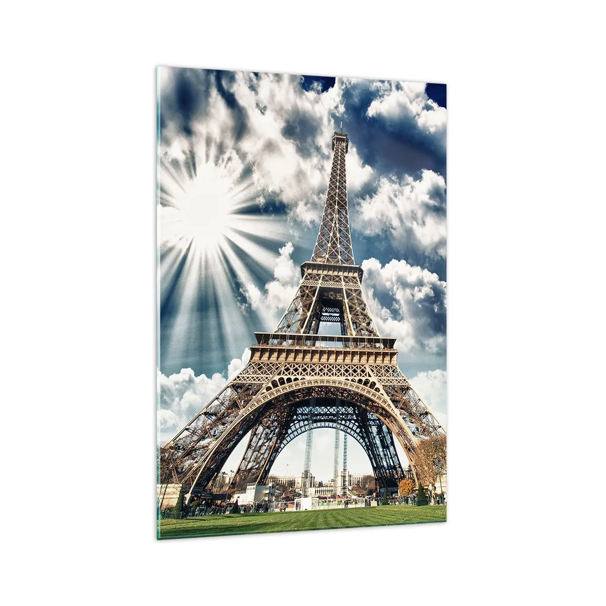 Glasbild - Bild auf glas - Der Eiffelturm vor einem sonnigen Himmel mit Wolken - 70x100cm - Die Einzige unter der Sonne - Moderne Wanddekoration für Wohnzimmer und Schlafzimmer ARTTOR