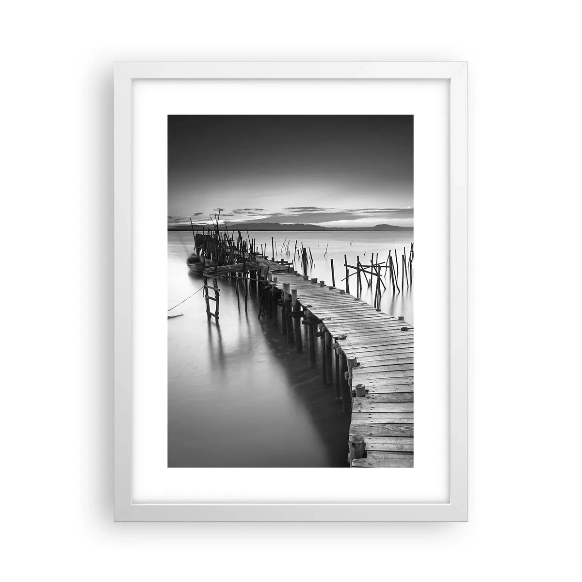 Poster in einem weißen Rahmen - Der Frieden eines vergessenen Ufers - 30x40 cm
