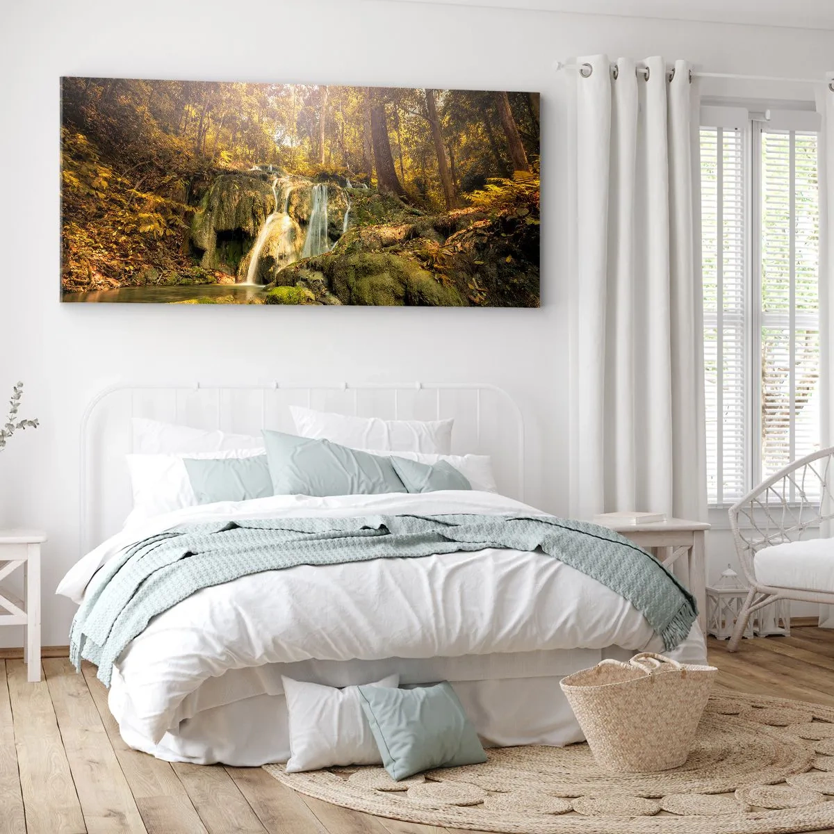 Bild auf Leinwand - Leinwandbild - Waldkaskade im Grünen - 90x30 cm