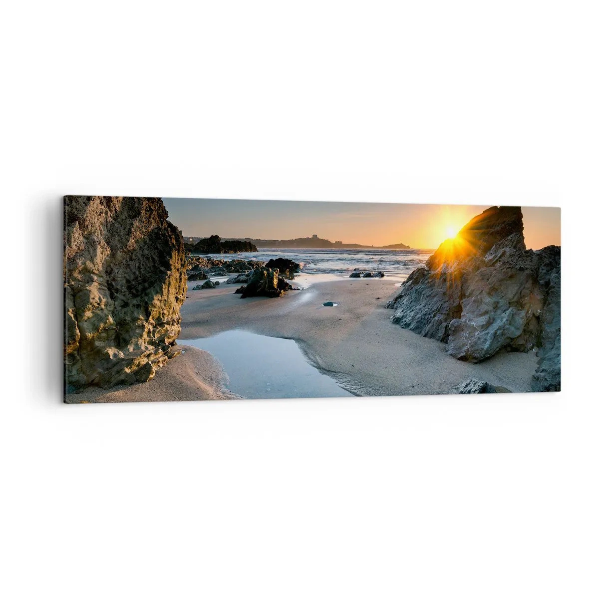 Bild auf Leinwand - Leinwandbild - Malerischer Sonnenuntergang an einem felsigen Strand - 140x50cm - Unberührt von menschlicher Hand - Moderne Wanddekoration für Wohnzimmer und Schlafzimmer ARTTOR
