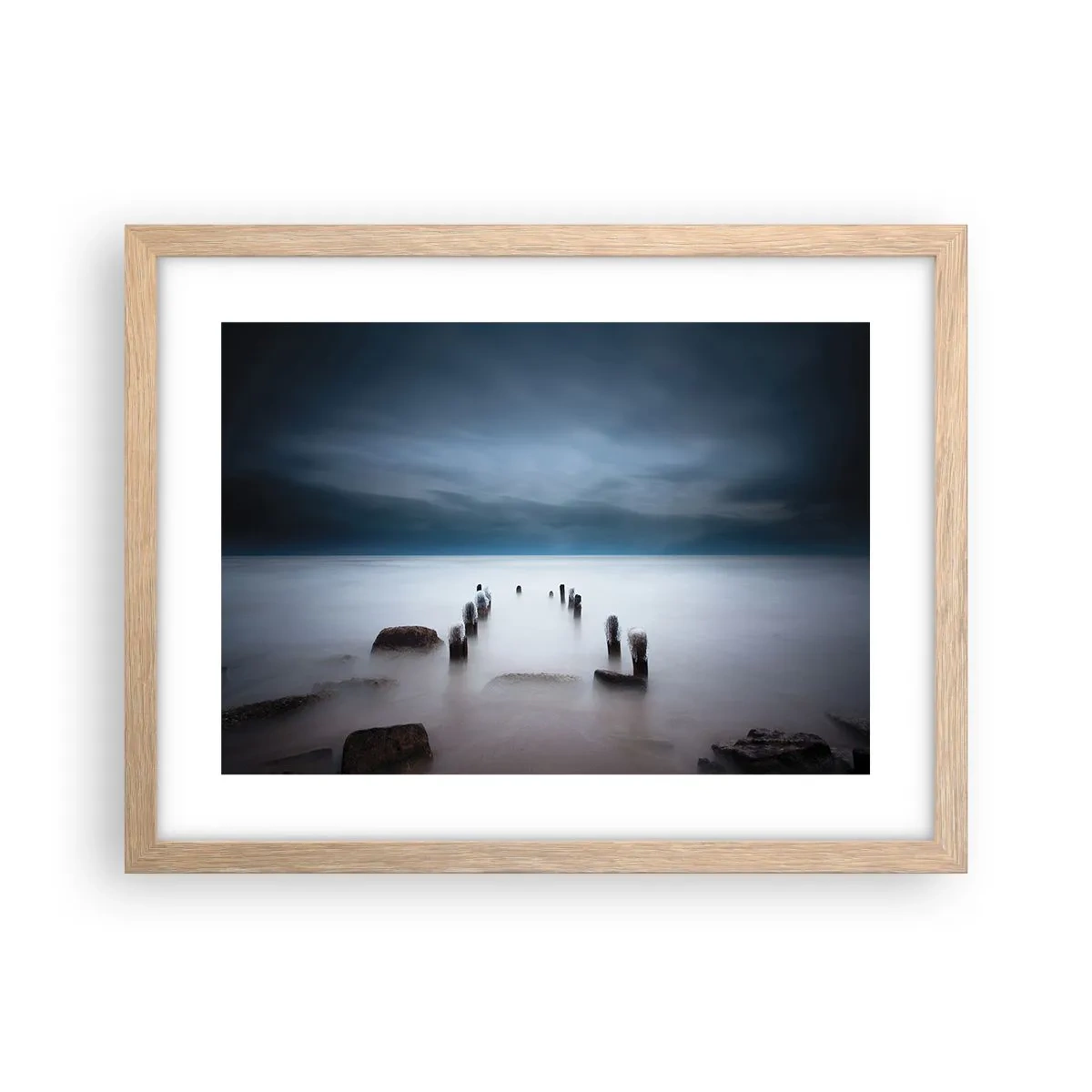 Poster in einem Rahmen aus heller Eiche - Nachdenklicher See - 40x30 cm