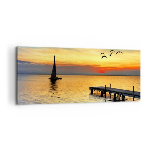 Bild auf Leinwand - Leinwandbild - Sonnenuntergang mit einem Segelboot und Pier auf einem ruhigen See - 120x50cm - Abendrückkehr - Moderne Wanddekoration für Wohnzimmer und Schlafzimmer ARTTOR
