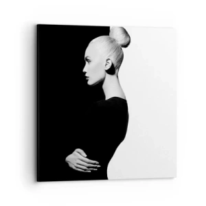 Bild auf Leinwand - Leinwandbild - Einfach eine Frau - 70x70 cm