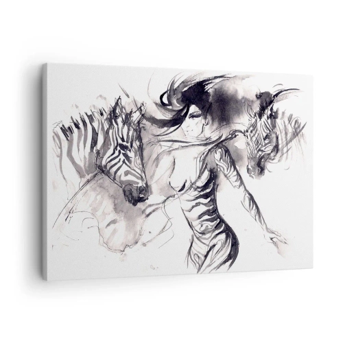 Bild auf Leinwand - Leinwandbild - Eine Frau in einem dynamischen Tanz mit Zebras in einer Schwarz-Weiß-Ästhetik - 70x50cm - Tanzen mit den Zebras - Moderne Wanddekoration für Wohnzimmer und Schlafzimmer ARTTOR