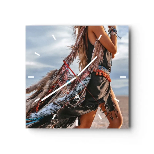 Wanduhr - Glasuhr - Eine Frau im Boho-Stil mit Feder- und Schmuckdetails - 30x30cm - Das Mädchen des Schamanen - Moderne Wanddekoration für Wohnzimmer und Schlafzimmer ARTTOR