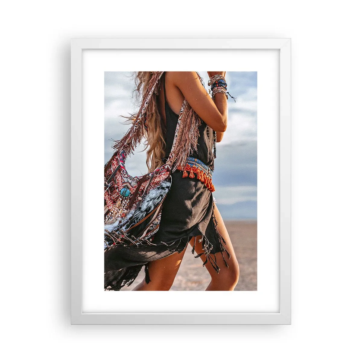 Poster in einem weißen Rahmen - Das Mädchen des Schamanen - 30x40 cm