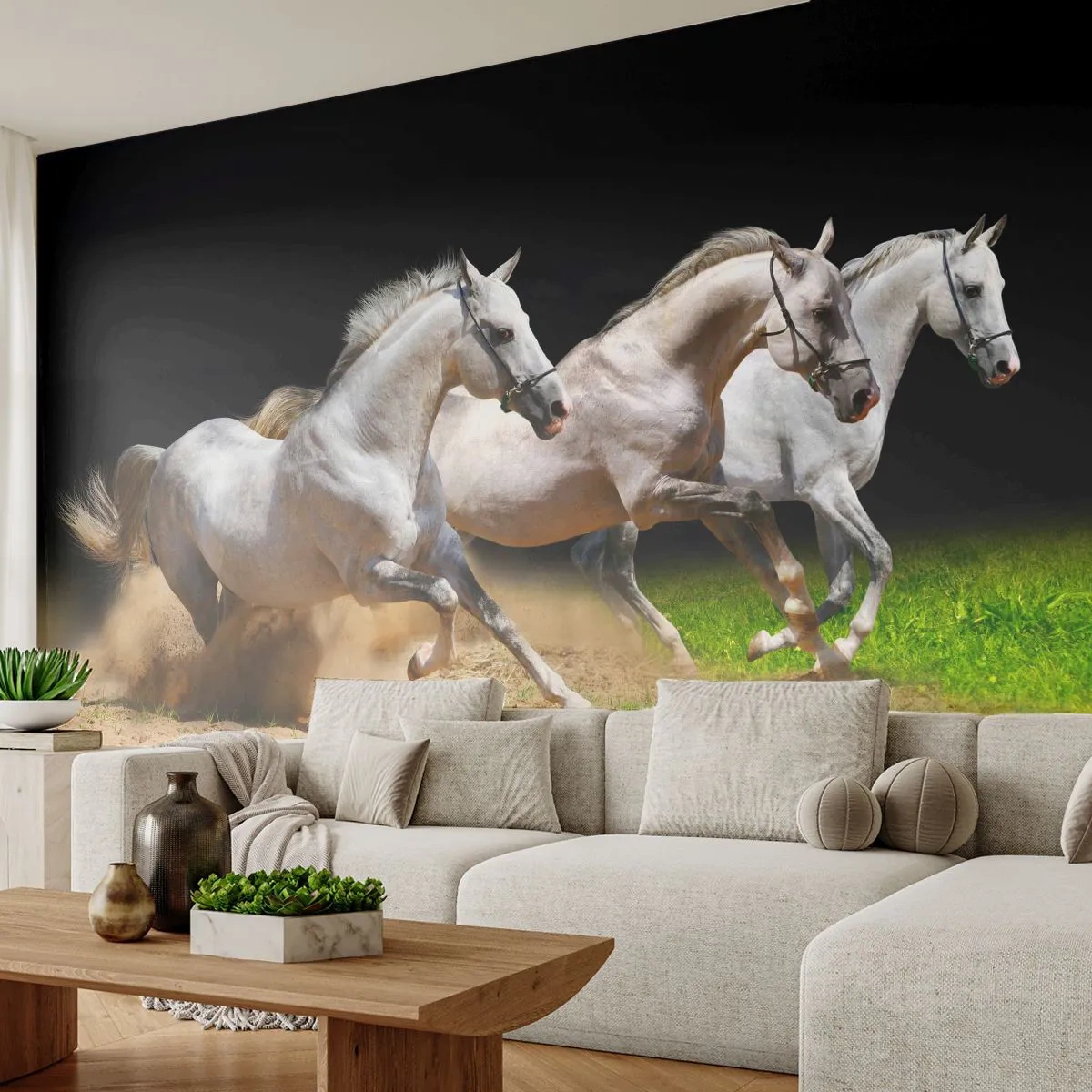 Fototapete Premium Sand - Drei weiße Pferde galoppieren über sandiges Gelände - 100x70cm - Drei Grazien - Moderne Wanddekoration für Wohnzimmer und Schlafzimmer ARTTOR