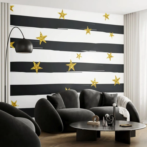 Fototapete Standard Eco - Wir wurden alle unter einem glücklichen Stern geboren - Grafik, Goldstern, Schwarz-weiße Streifen - 350x256 cm