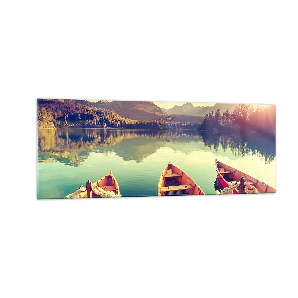 Glasbild - Bild auf glas - Boote auf einem ruhigen See, umgeben von Bergen bei Sonnenuntergang - 140x50cm - Lebe nach ihren Gesetzen - Moderne Wanddekoration für Wohnzimmer und Schlafzimmer ARTTOR