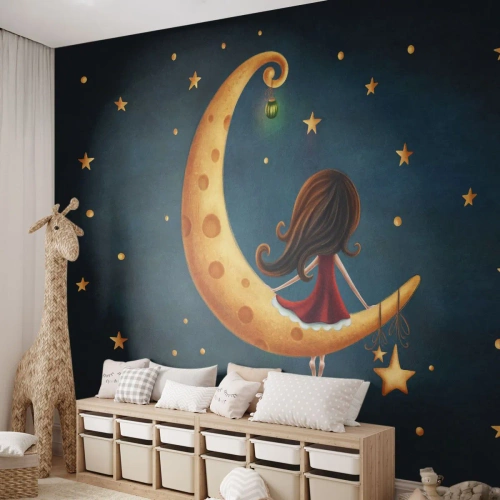 Fototapete Premium Sand - Ein Mädchen sitzt auf dem Mond in einer Märchenkulisse - 100x70cm - Einmal… - Moderne Wanddekoration für Wohnzimmer und Schlafzimmer ARTTOR