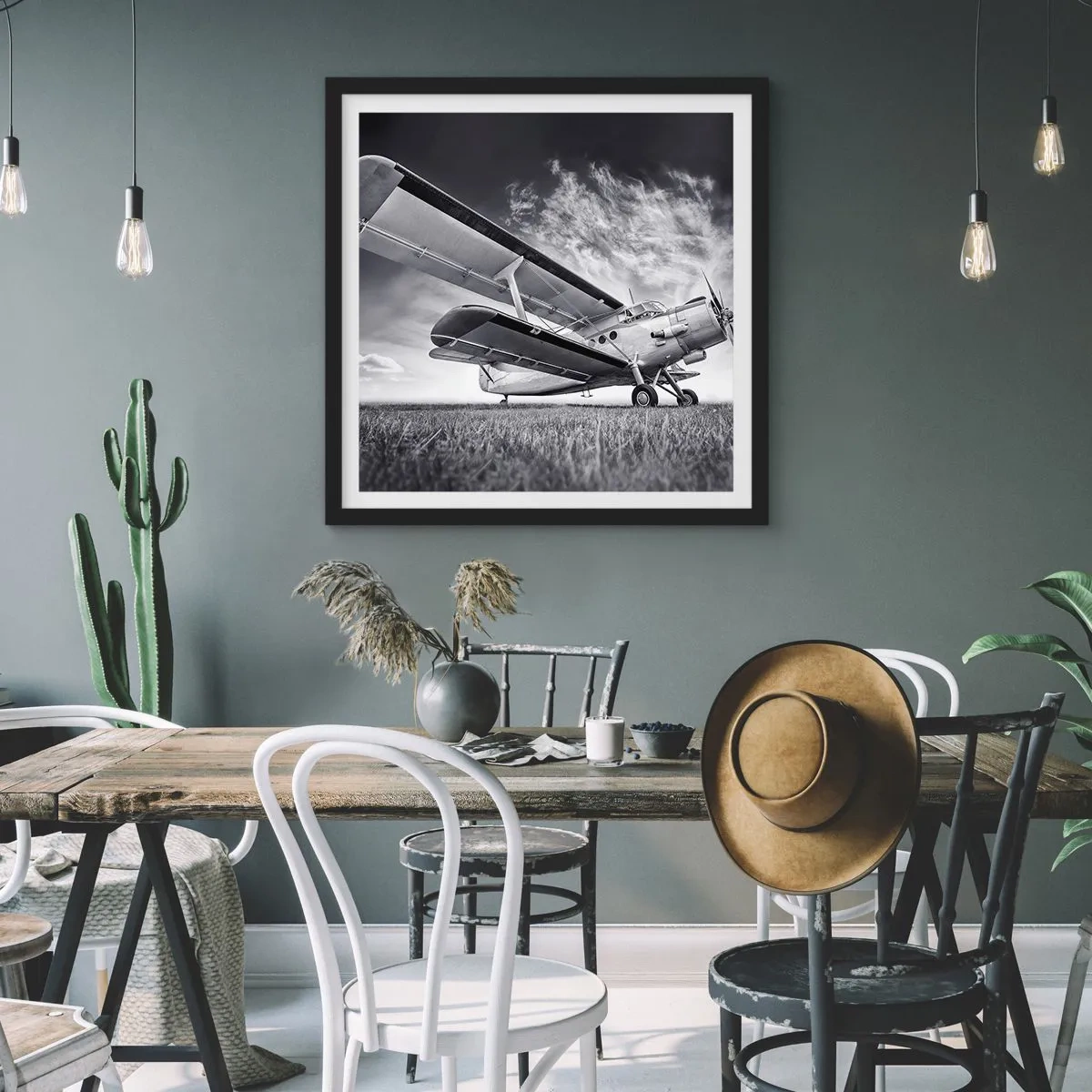 Poster in einem schwarzem Rahmen - Der geflügelte Wanderer - 50x50 cm