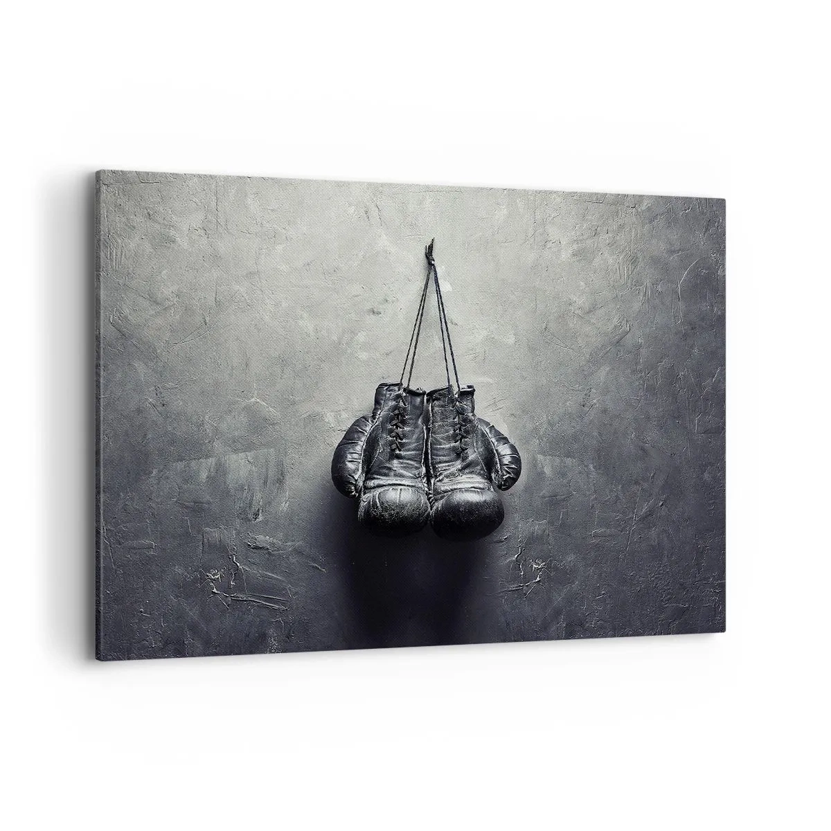 Bild auf Leinwand - Leinwandbild - Alte Boxhandschuhe an der Wand - 120x80cm - Zeit des Kampfes und Zeit des Friedens - Moderne Wanddekoration für Wohnzimmer und Schlafzimmer ARTTOR