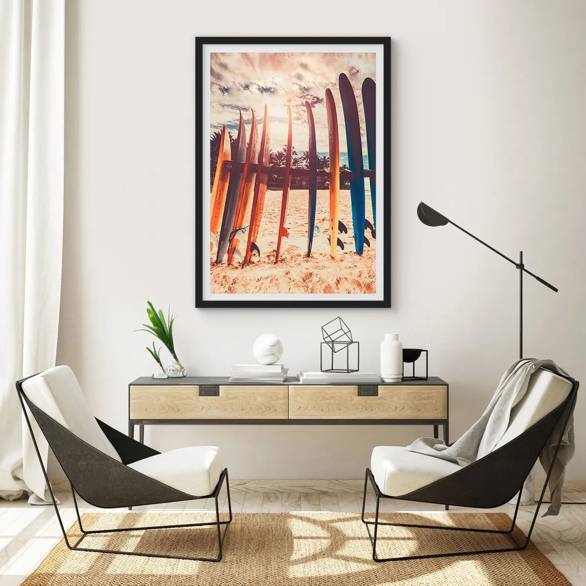 Poster in einem schwarzem Rahmen - Bunte Surfbretter vor der Kulisse eines Strandes und Palmen - 50x70cm - Gute Nacht bis morgen - Moderne Wanddekoration für Wohnzimmer und Schlafzimmer ARTTOR