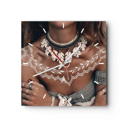 Wanduhr - Glasuhr - Boho-Style mit Muschelschmuck und Lochmuster - 30x30cm - Talismane, Rituale der Weiblichkeit - Moderne Wanddekoration für Wohnzimmer und Schlafzimmer ARTTOR