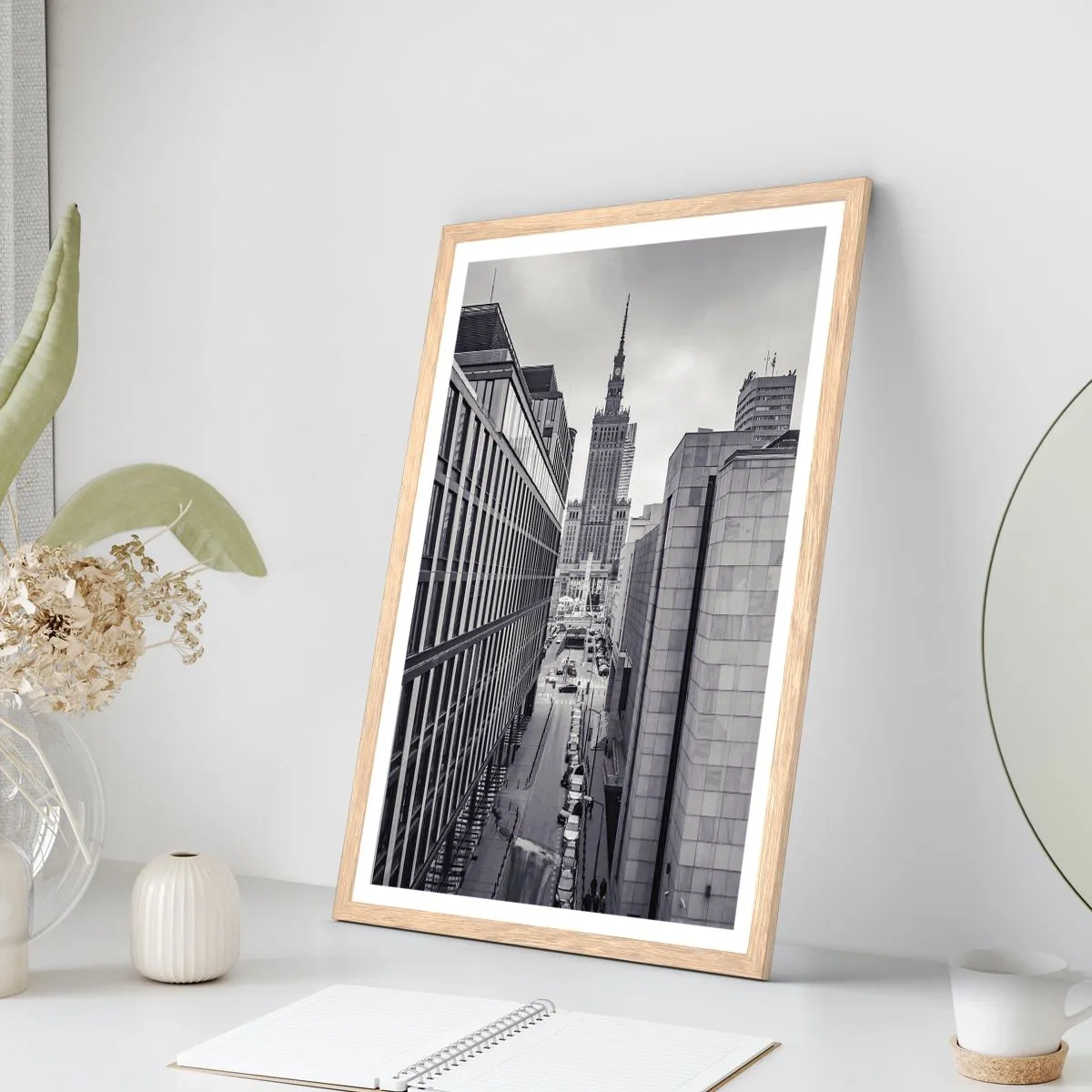 Poster in einem Rahmen aus heller Eiche - Warschauer Tal - 70x100 cm