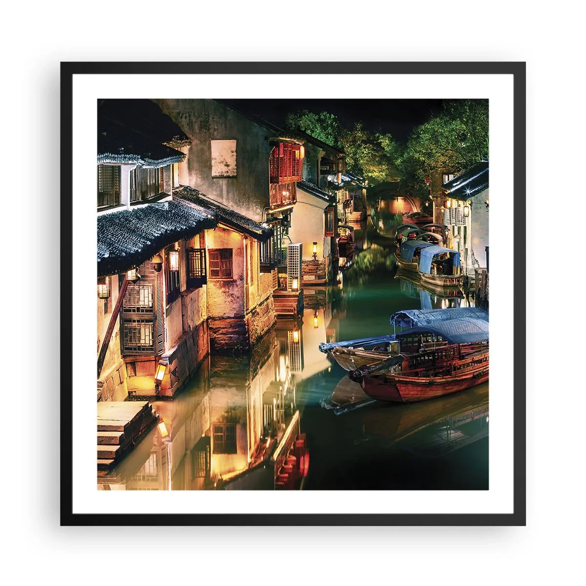 Poster in einem schwarzem Rahmen - Ein Abend auf einer chinesischen Straße - 60x60 cm