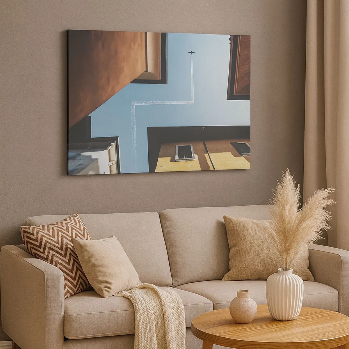 Bild auf Leinwand - Leinwandbild - Blick auf das Flugzeug und seine Spur am Himmel aus der Straßenperspektive - 70x50cm - Über dem Stadtlabyrinth - Moderne Wanddekoration für Wohnzimmer und Schlafzimmer ARTTOR