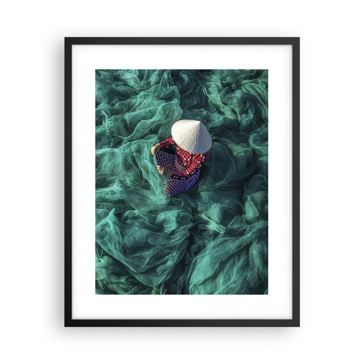 Poster in einem schwarzem Rahmen - In einem Meer aus Netzen - 40x50 cm