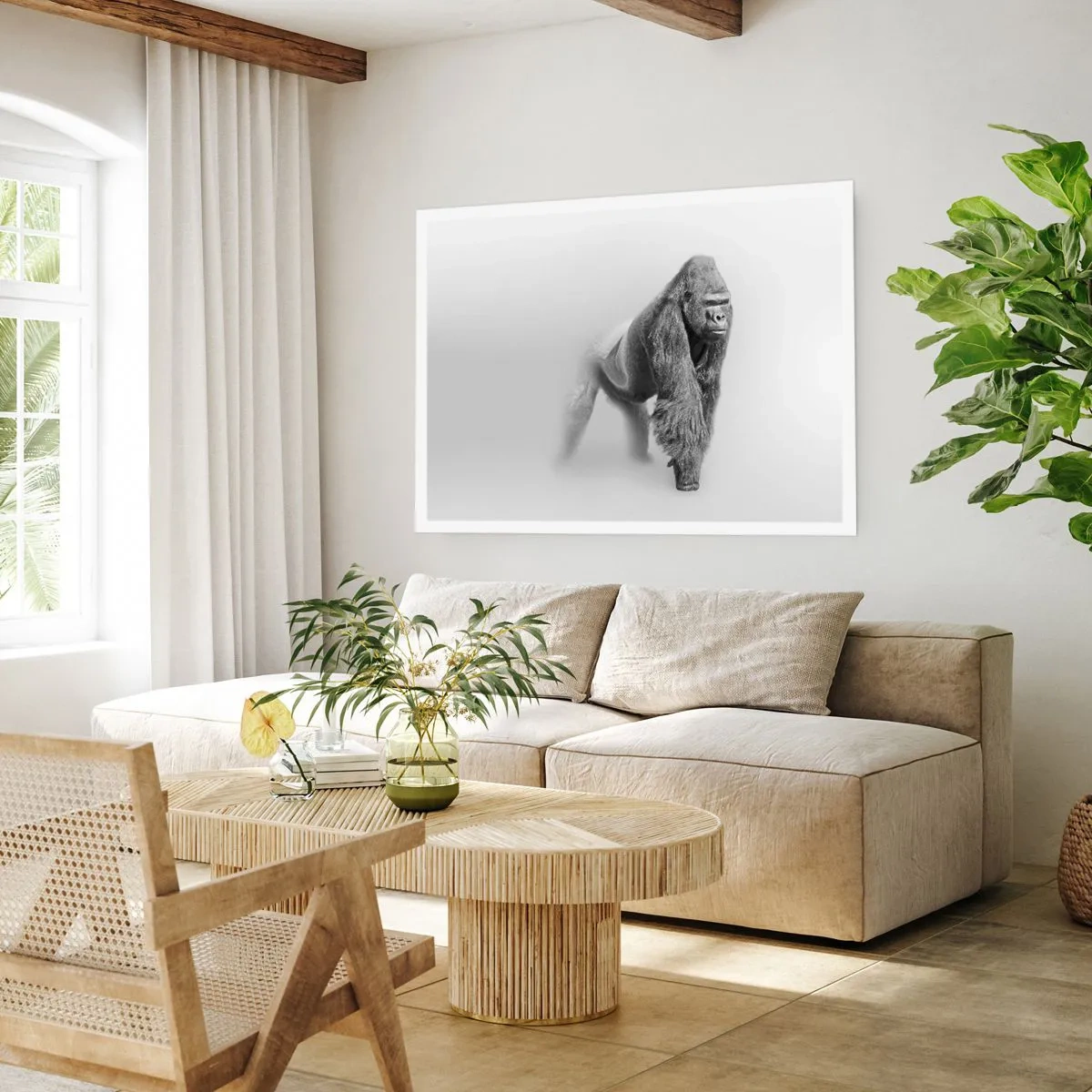 Poster - Gorilla in monochromen Tönen auf weißem Hintergrund - 100x70cm - Zuversichtlich in seiner Stärke - Moderne Wanddekoration für Wohnzimmer und Schlafzimmer ARTTOR
