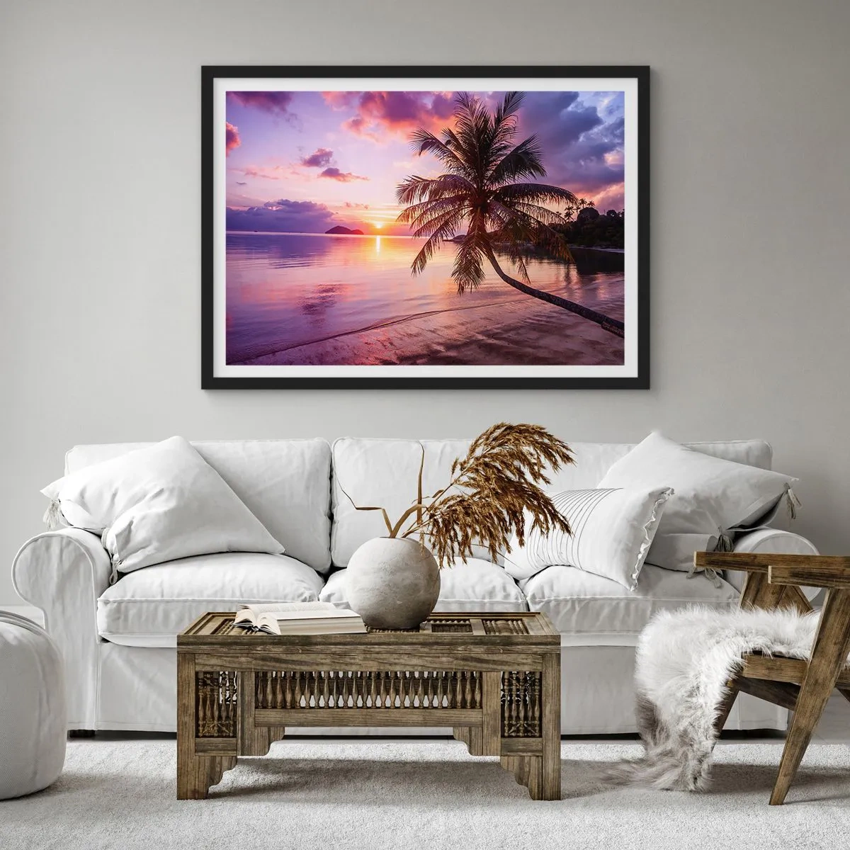Poster in einem schwarzem Rahmen - Tropischer Strand mit Palmen bei Sonnenuntergang - 100x70cm - Behaglichkeit bis zum Horizont - Moderne Wanddekoration für Wohnzimmer und Schlafzimmer ARTTOR
