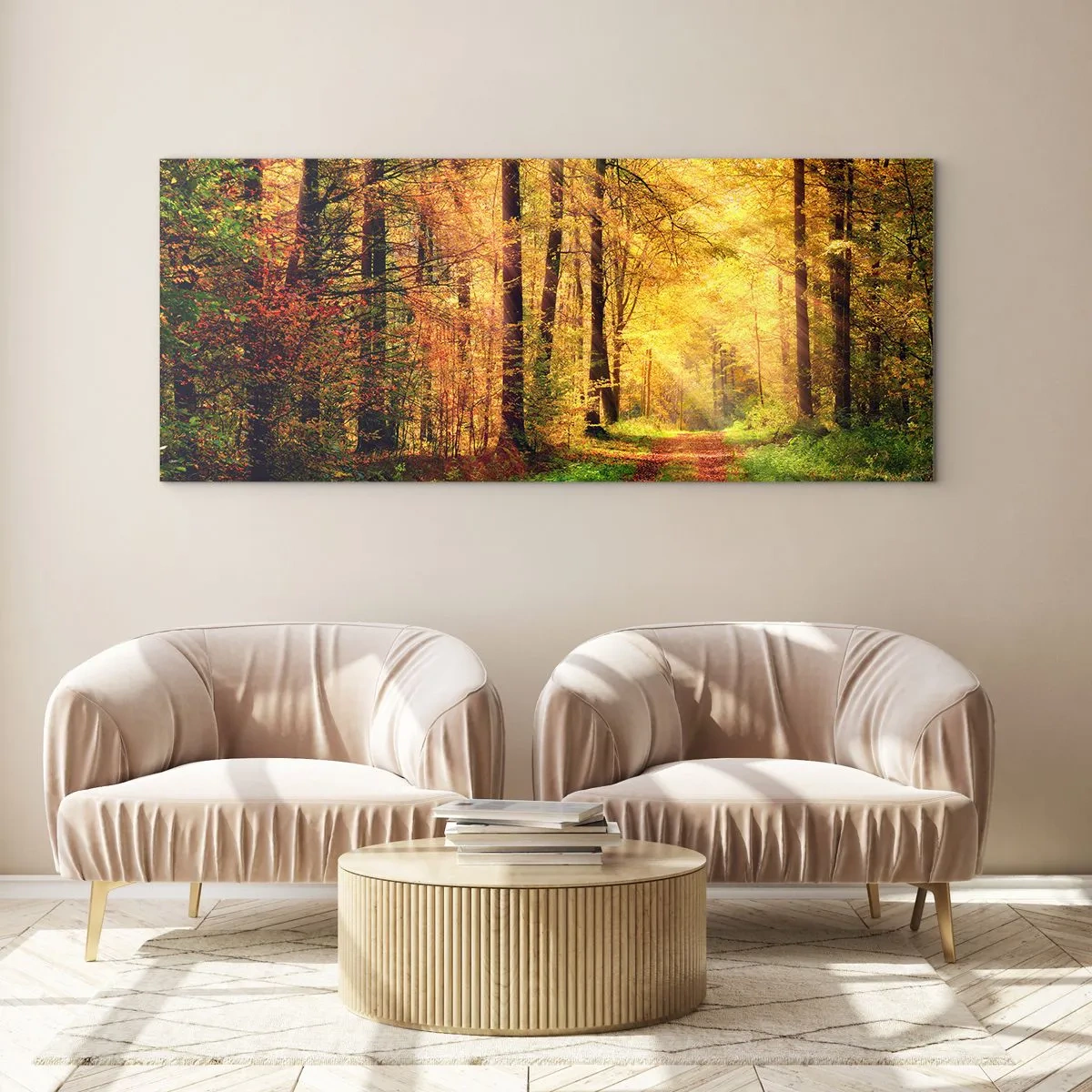 Glasbild - Bild auf glas - Ein Waldweg, umgeben von goldenen und grünen Bäumen - 140x50cm - Waldgoldene Stille - Moderne Wanddekoration für Wohnzimmer und Schlafzimmer ARTTOR