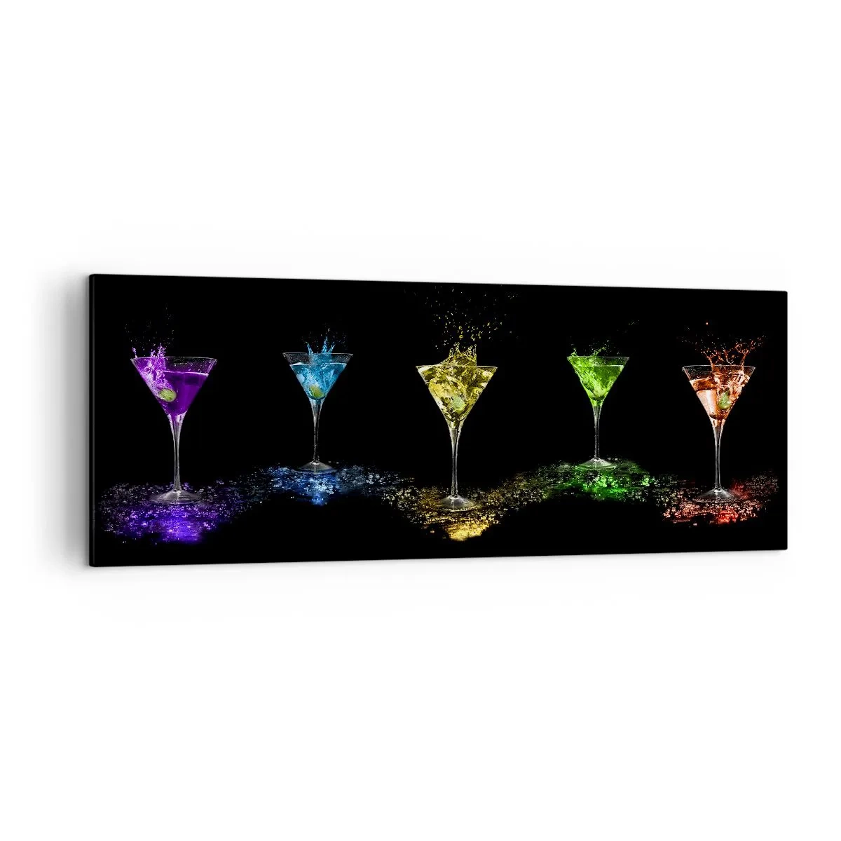 Bild auf Leinwand - Leinwandbild - Bunte Cocktails in Gläsern auf schwarzem Hintergrund - 140x50cm - Farben der Freude in Kristallglas - Moderne Wanddekoration für Wohnzimmer und Schlafzimmer ARTTOR