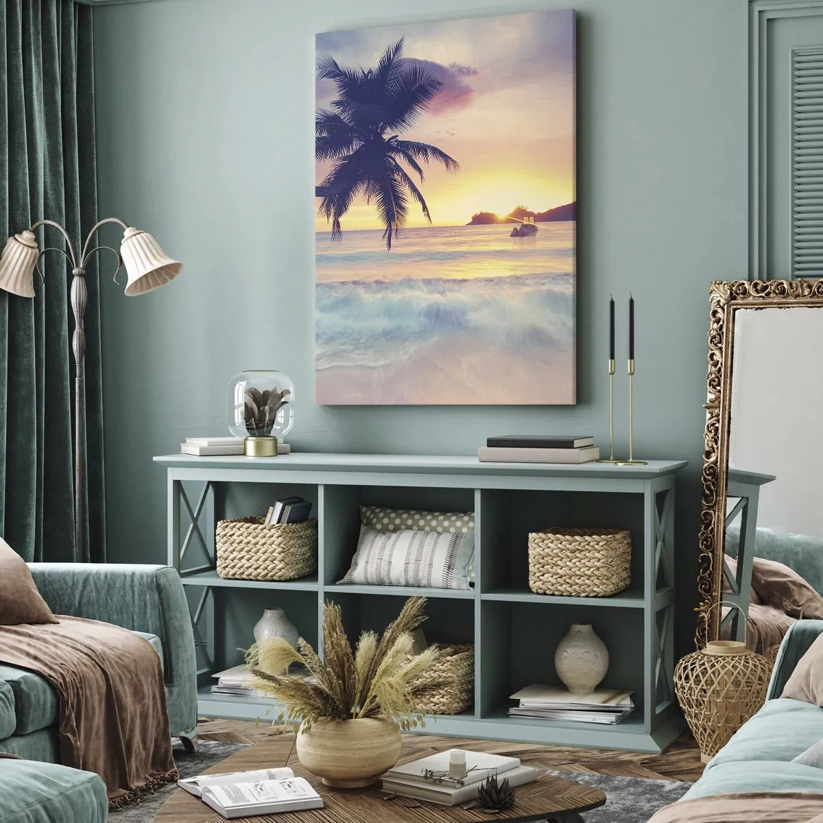 Bild auf Leinwand - Leinwandbild - Strand mit Palmen und Sonnenuntergang über dem Meer - 70x100cm - Ein Abend in der Bucht - Moderne Wanddekoration für Wohnzimmer und Schlafzimmer ARTTOR