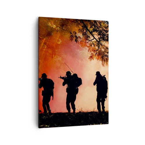 Bild auf Leinwand - Leinwandbild - Silhouetten von Soldaten im Wald vor dem orangefarbenen Himmel - 50x70cm - … Alle für einen. - Moderne Wanddekoration für Wohnzimmer und Schlafzimmer ARTTOR