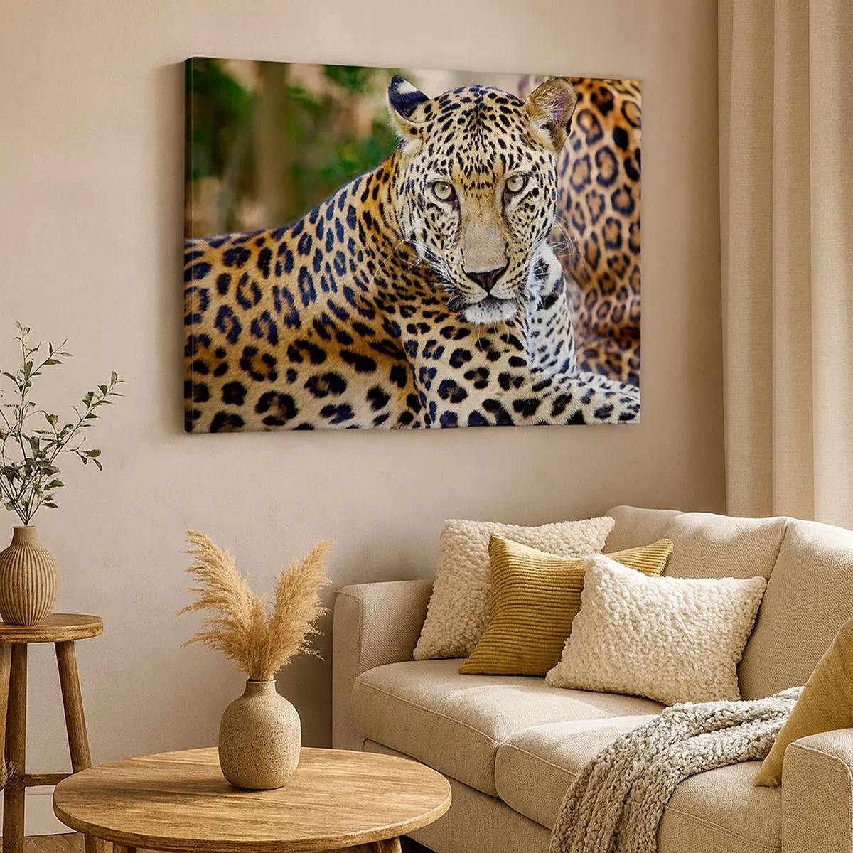 Bild auf Leinwand - Leinwandbild - Jaguar ruht in natürlicher Umgebung vor grünem Hintergrund. - 70x50cm - Wild und ruhig - Moderne Wanddekoration für Wohnzimmer und Schlafzimmer ARTTOR