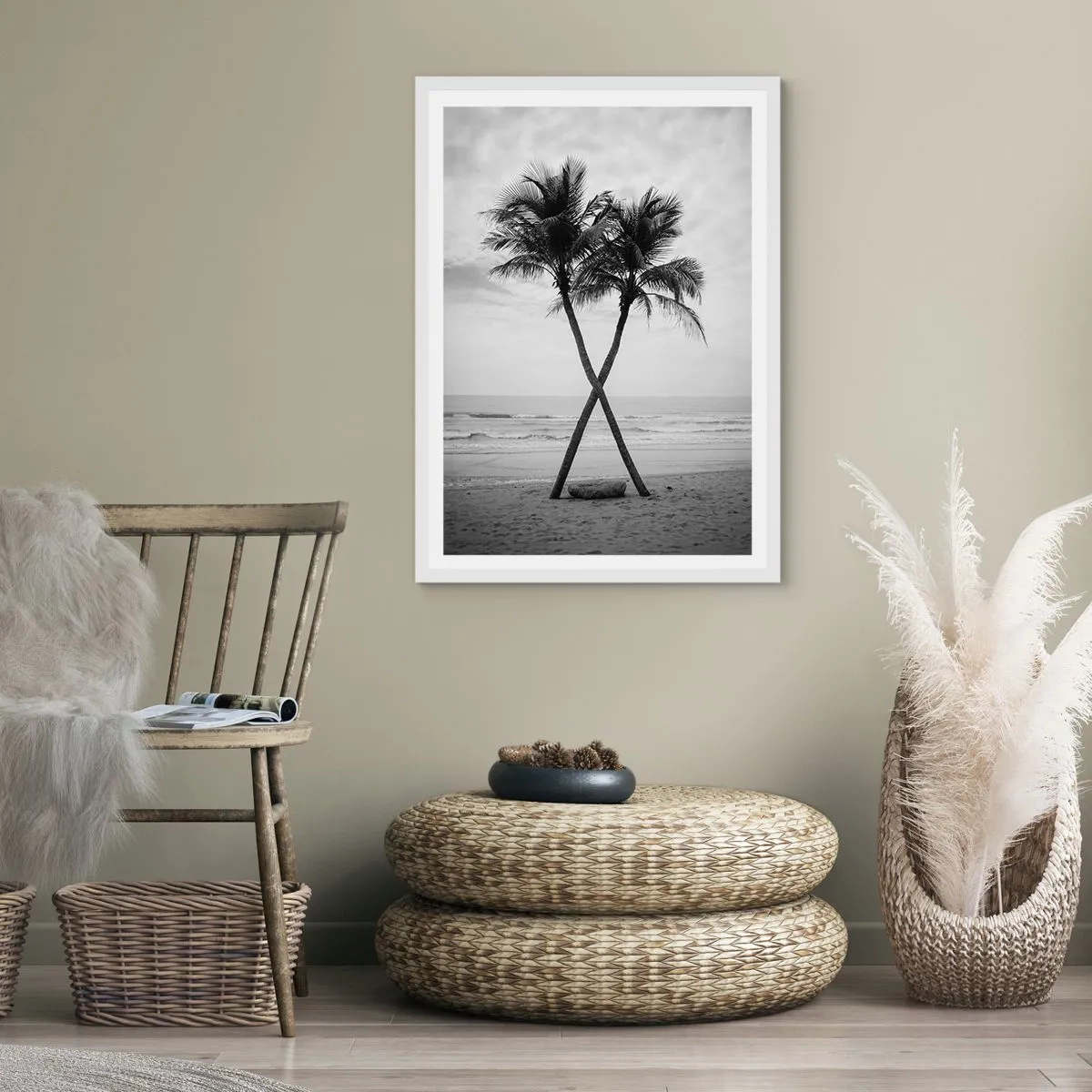 Poster in einem weißen Rahmen - Sie spürte eine Präsenz - 70x100 cm