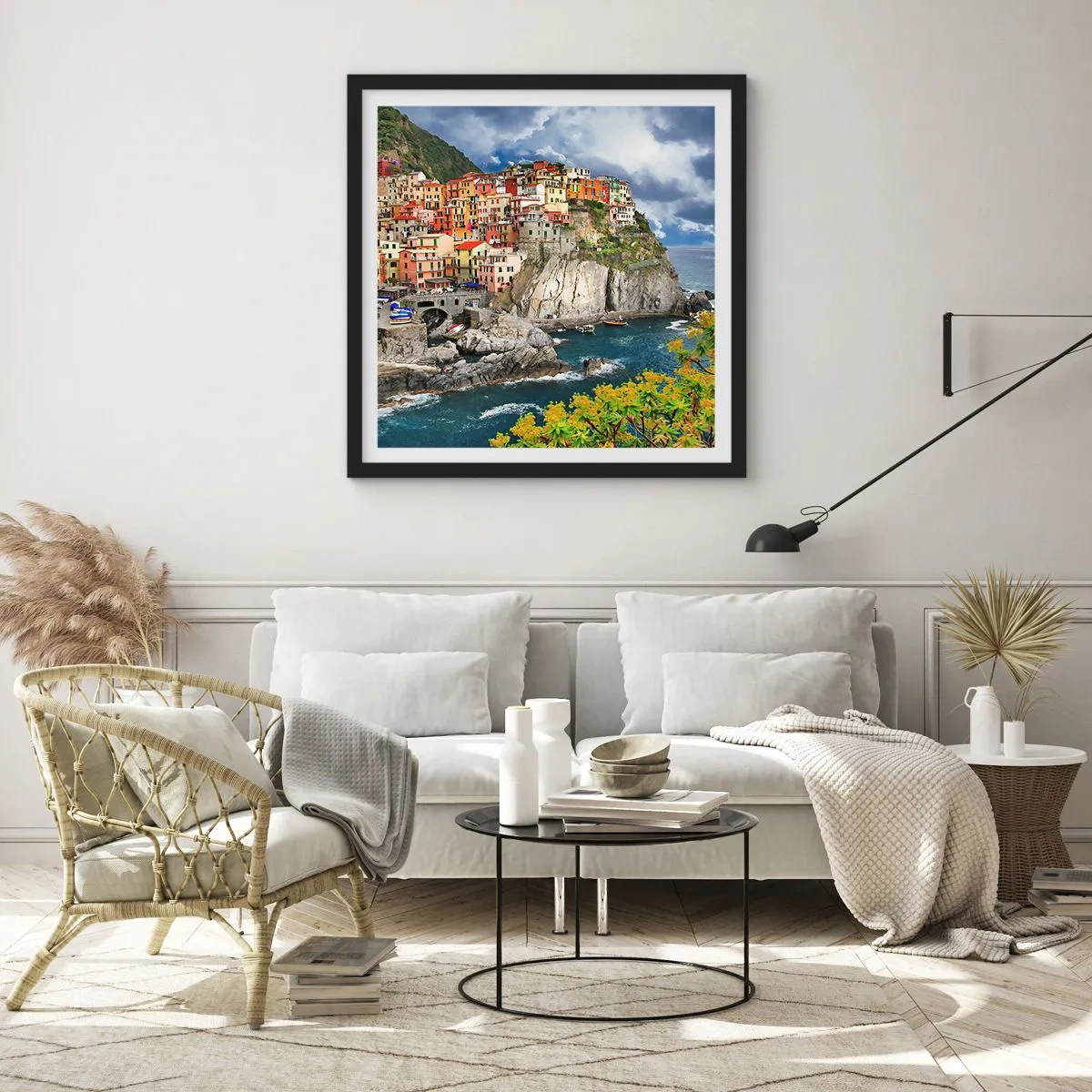 Poster in einem schwarzem Rahmen - Eine Gruppe umarmt die Felsen - 50x50 cm