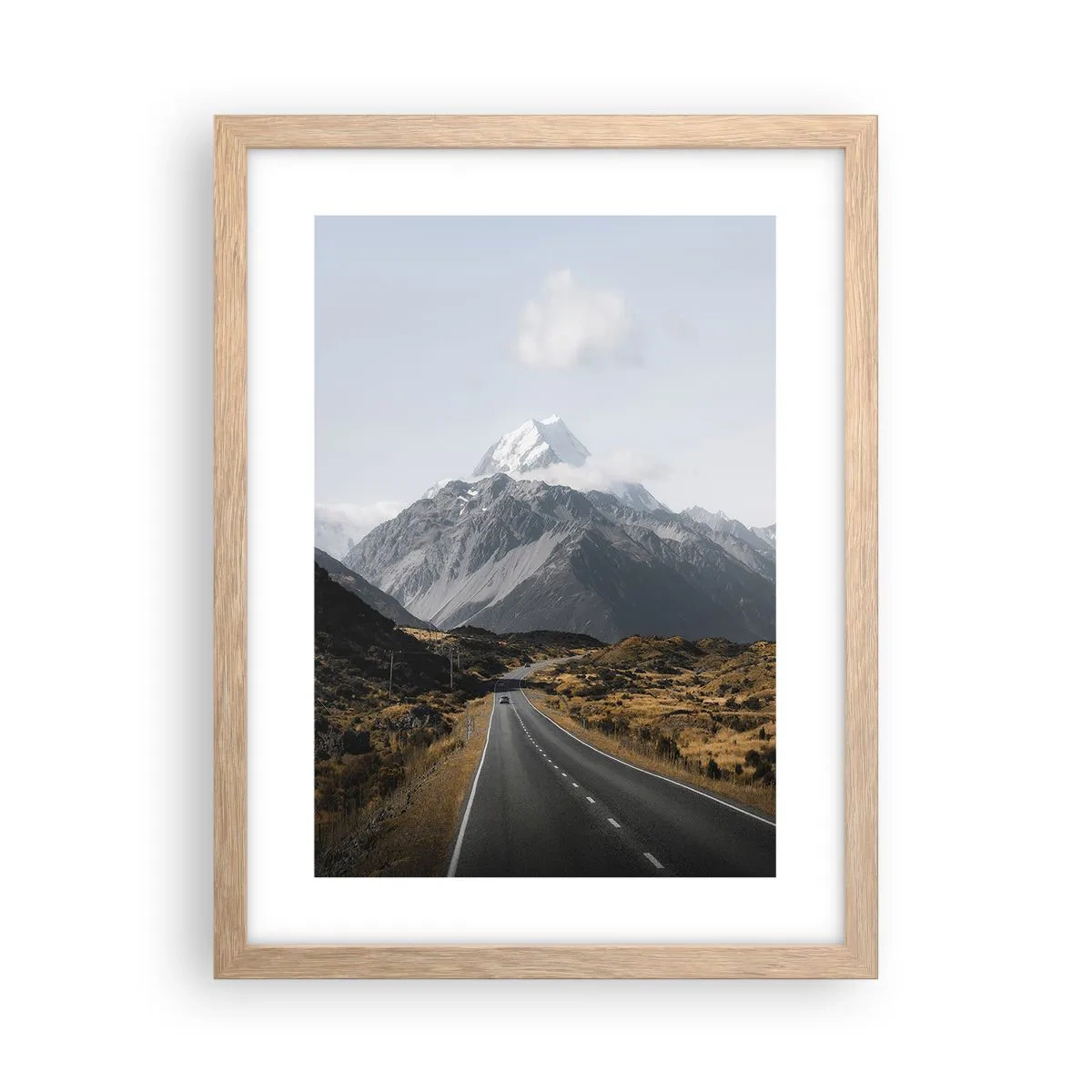 Poster in einem Rahmen aus heller Eiche - Der Weg ins Herz der Berge - 30x40 cm