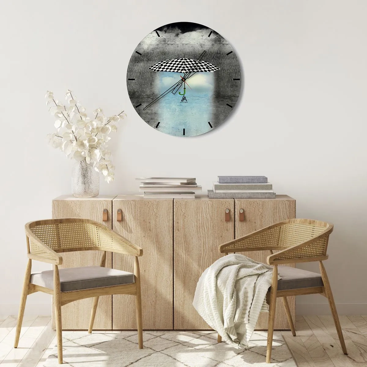 Wanduhr - Glasuhr - Ein schwarz-weiß karierter Regenschirm vor dem Hintergrund von Regenwolken und blauem Himmel. - 30x30cm - Aber möglich - Moderne Wanddekoration für Wohnzimmer, Küche und Schlafzimmer ARTTOR