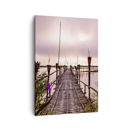 Bild auf Leinwand - Leinwandbild - Bambusbrücke über das Wasser im Morgengrauen - 50x70cm - Frieden und Ruhe Asiens - Moderne Wanddekoration für Wohnzimmer und Schlafzimmer ARTTOR