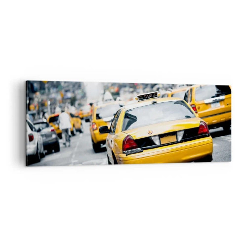 Bild auf Leinwand - Leinwandbild - Gelbe Taxis auf einer belebten Stadtstraße im Zentrum der Metropole - 140x50cm - Nur in dieser Stadt - Moderne Wanddekoration für Wohnzimmer und Schlafzimmer ARTTOR