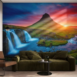 Selbstklebende Fototapete Deluxe Sticker - Island - Feuer und Wasser - Landschaft, Island, Kirkjufellsfoss - 100x70 cm