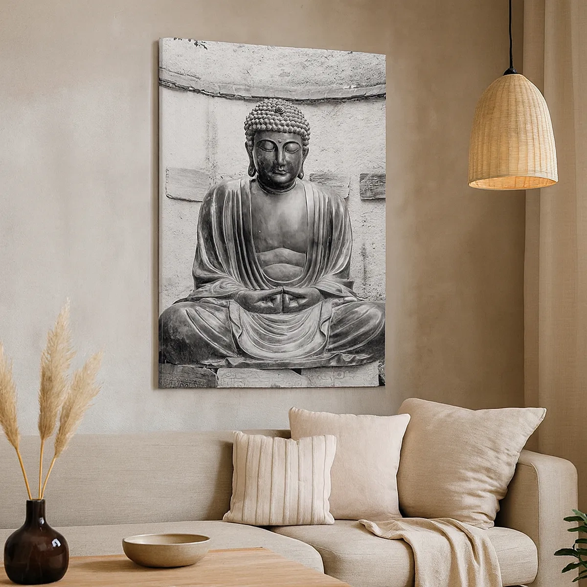 Bild auf Leinwand - Leinwandbild - Schwarz-weiße Buddha-Statue in meditativer Pose - 50x70cm - An der Quelle des Friedens - Moderne Wanddekoration für Wohnzimmer und Schlafzimmer ARTTOR