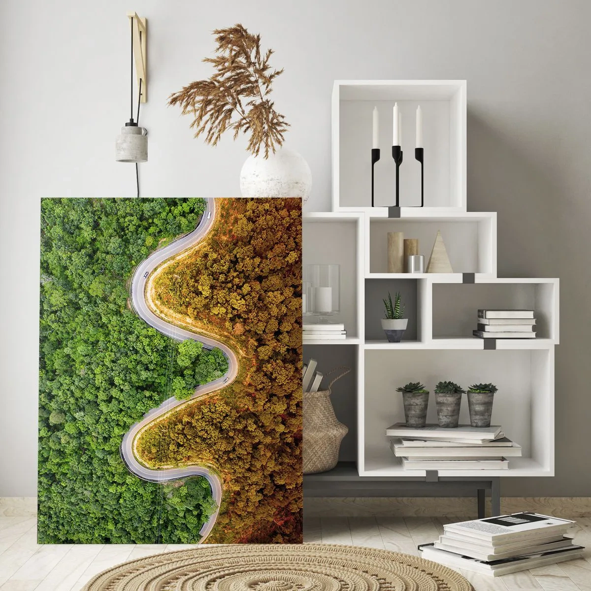 Glasbild - Bild auf glas - Eine kurvenreiche Straße durch den Wald aus der Vogelperspektive gesehen - 80x120cm - Grenzen und Durchbrüche - Moderne Wanddekoration für Wohnzimmer und Schlafzimmer ARTTOR