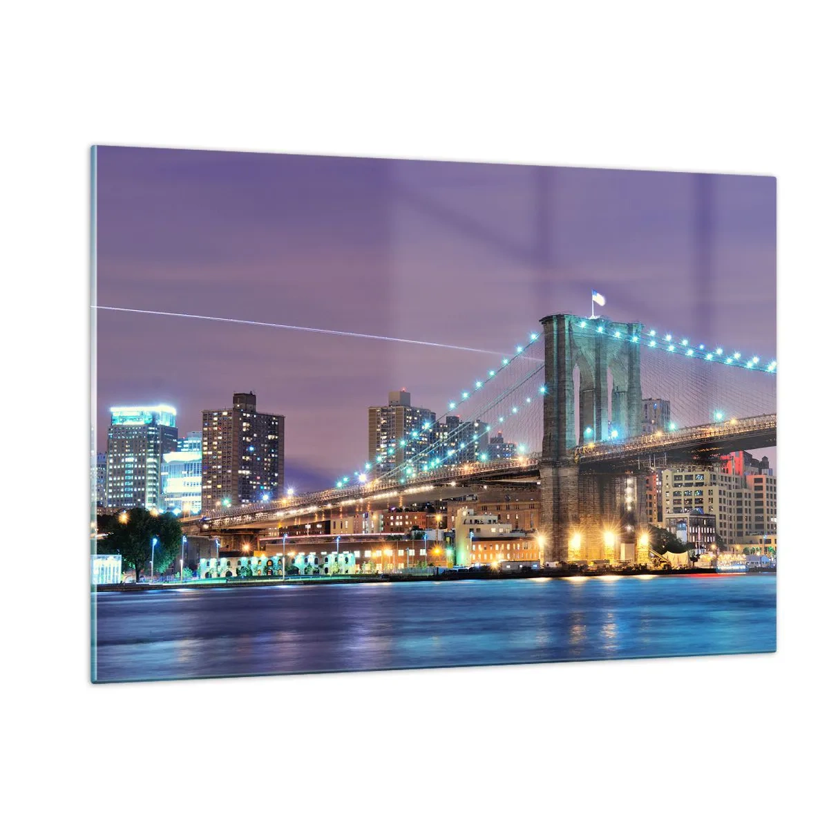 Glasbild - Bild auf glas - Brooklyn Bridge bei Nacht mit den Türmen und der beleuchteten Stadt - 120x80cm - Seit vielen Jahren die Brooklyn Bridge - Moderne Wanddekoration für Wohnzimmer und Schlafzimmer ARTTOR