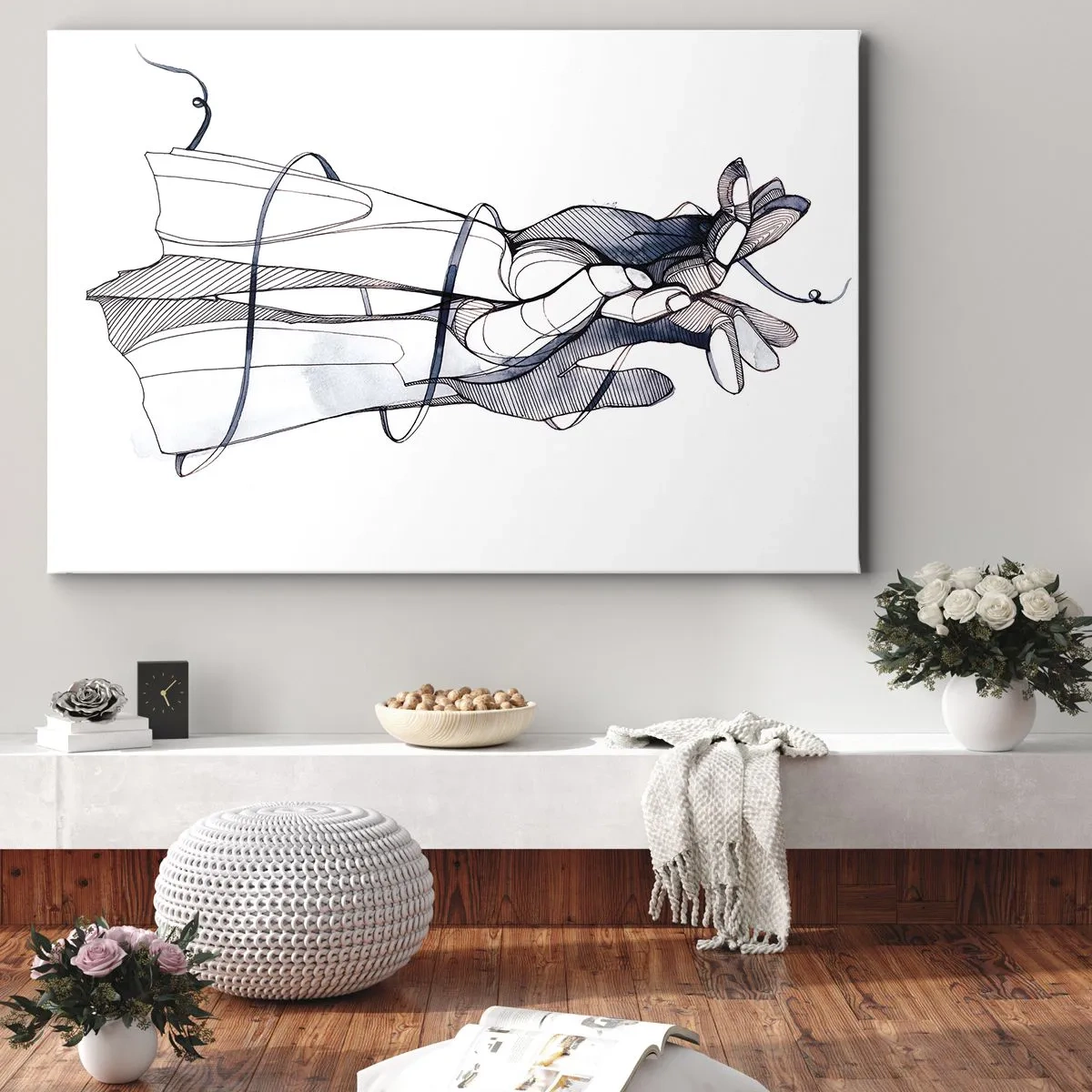 Bild auf Leinwand - Leinwandbild - Eine subtile Zeichnung einer Hand mit einer zarten Blume - 70x50cm - Touch-Studie - Moderne Wanddekoration für Wohnzimmer und Schlafzimmer ARTTOR