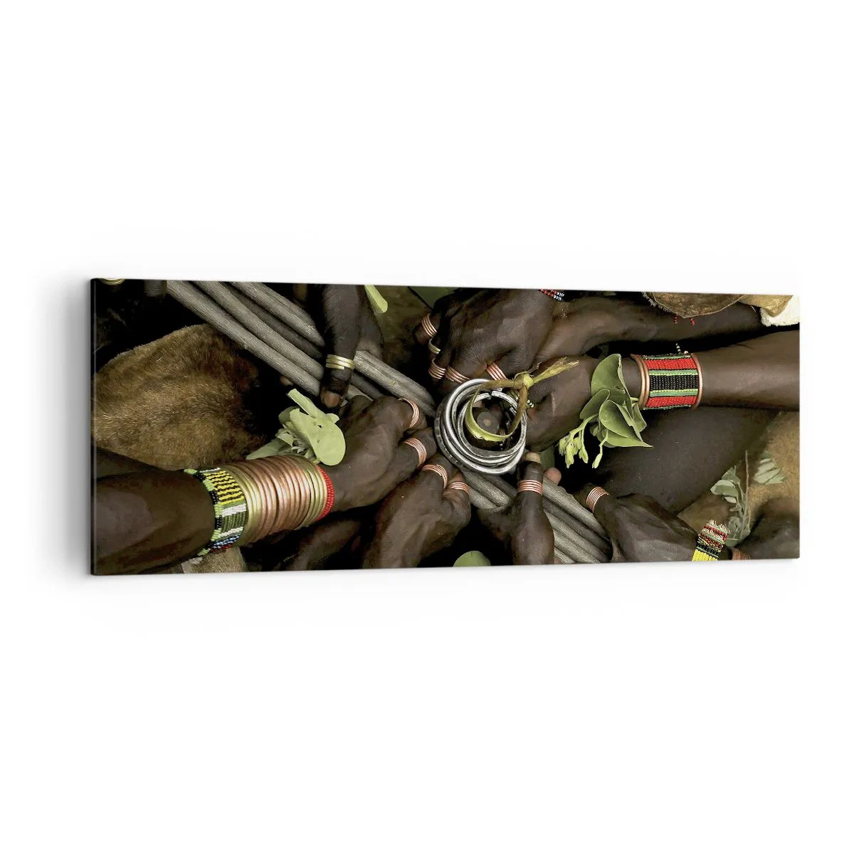 Bild auf Leinwand - Leinwandbild - Traditionelle Handarmbänder in einer Gruppe von Händen - 140x50cm - Wir sind zusammen - Moderne Wanddekoration für Wohnzimmer und Schlafzimmer ARTTOR