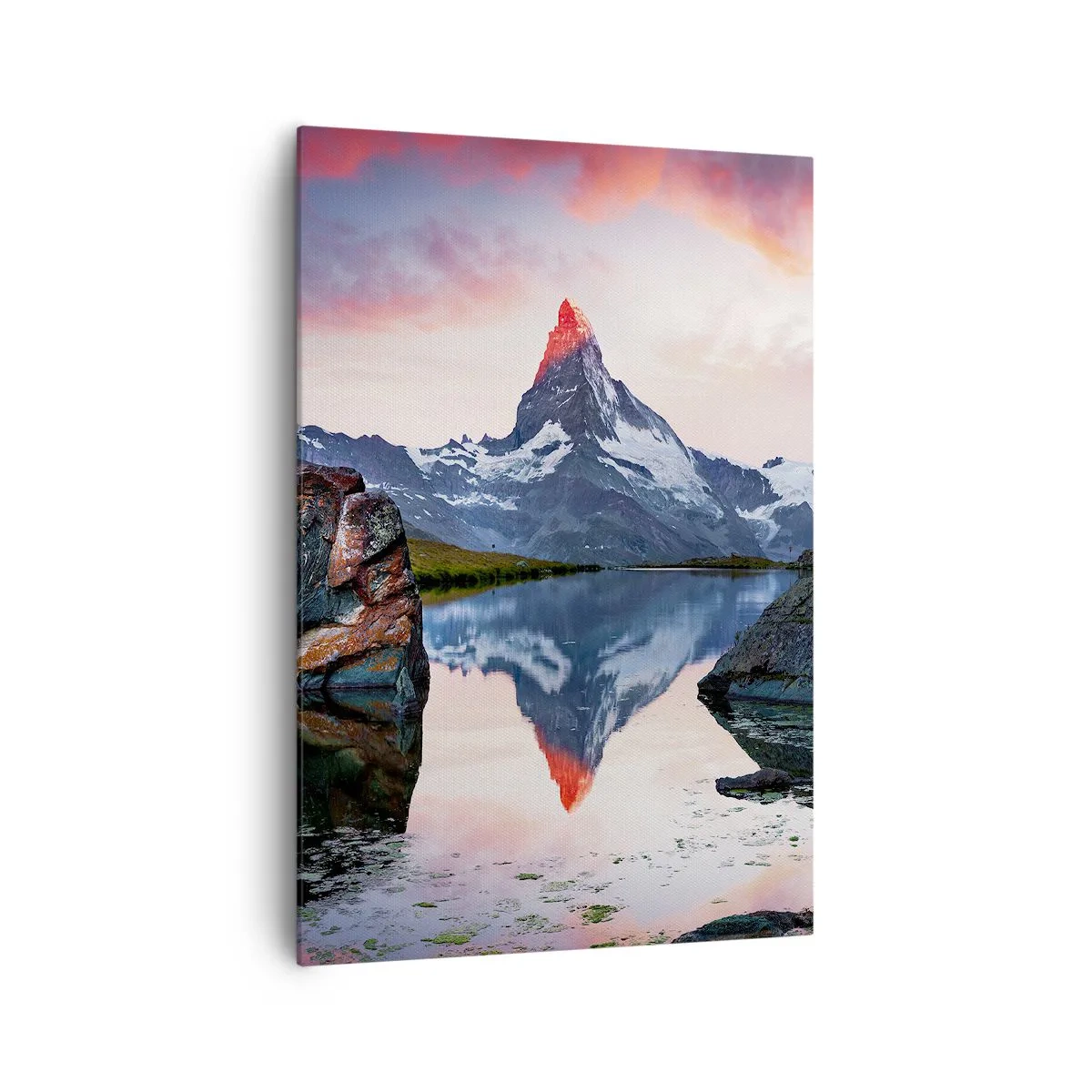 Bild auf Leinwand - Leinwandbild - Ein Berggipfel spiegelt sich bei Sonnenuntergang in einem See - 70x100cm - Das Herz der Berge ist heiß - Moderne Wanddekoration für Wohnzimmer und Schlafzimmer ARTTOR